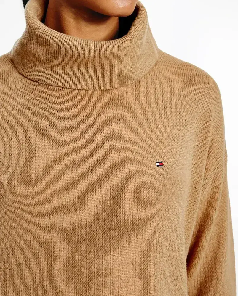 ŠATY Tommy Hilfiger 32