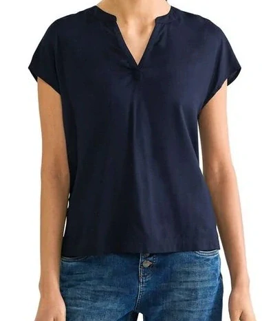 Halenka Street One 16