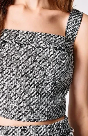 Halenky a Topy CENOVĚ VÝHODNÉ BALENÍ (Desigual, Guess, ZARA...)